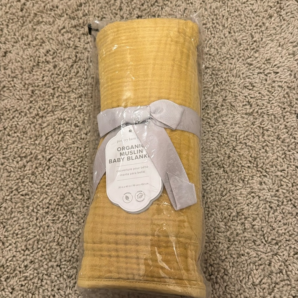 NWT muslin baby blanket